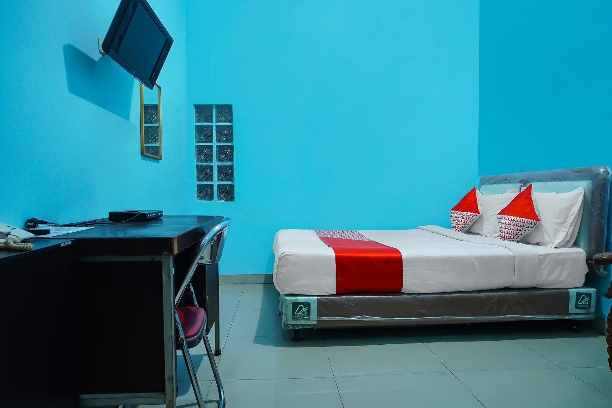 Oyo 92577 Hotel Sidikalang Near Kejaksaan Negeri Dairi Buitenkant foto